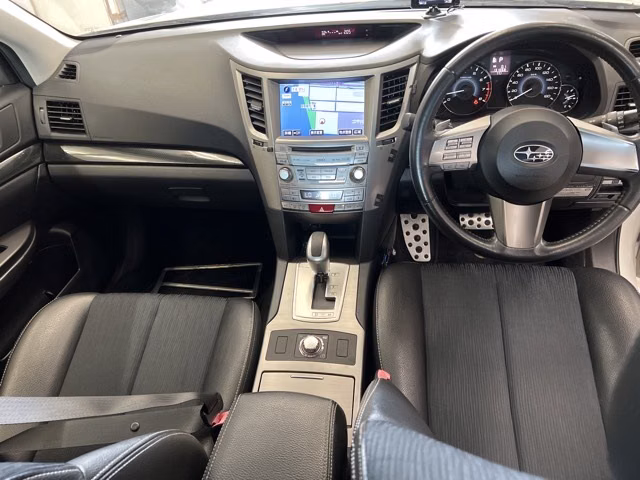 SUBARU LEGACY B4