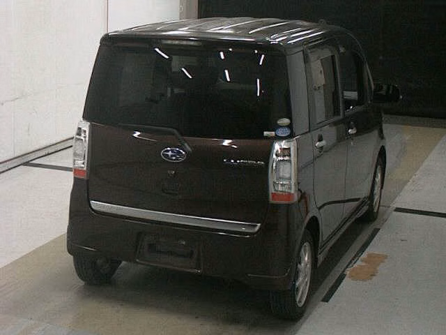 SUBARU LUCRA