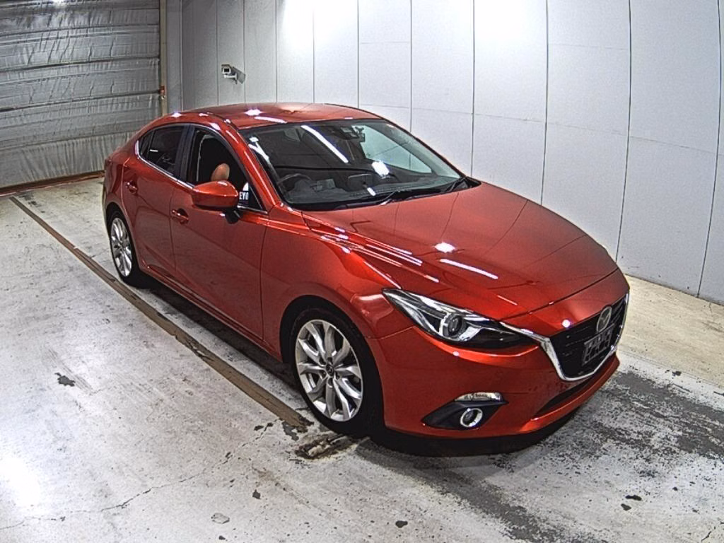 MAZDA AXELA