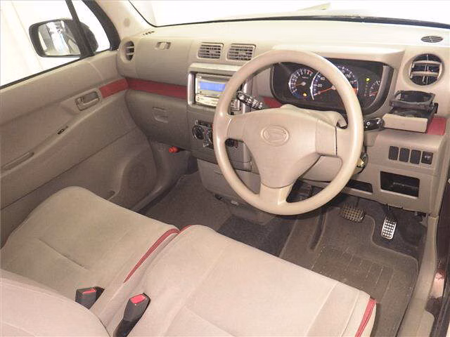 DAIHATSU MOVE CONTE