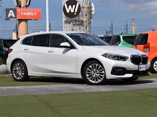 BMW 1-SERIES