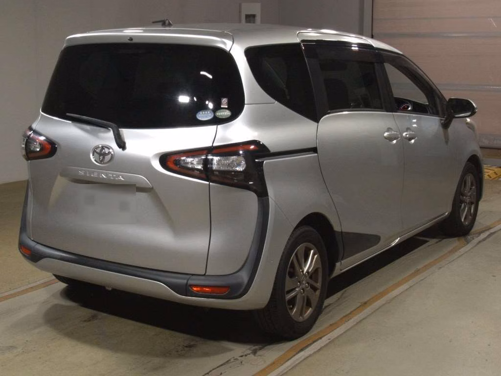 TOYOTA SIENTA