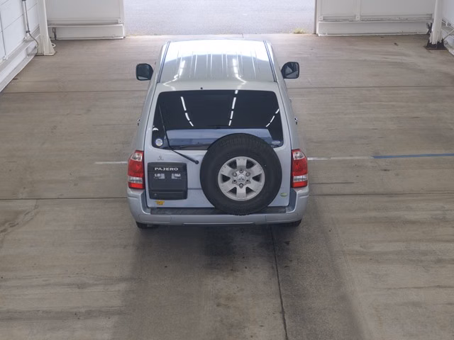 MITSUBISHI PAJERO