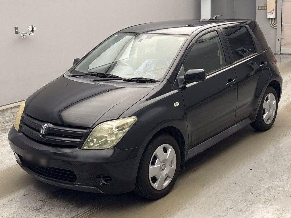 TOYOTA IST