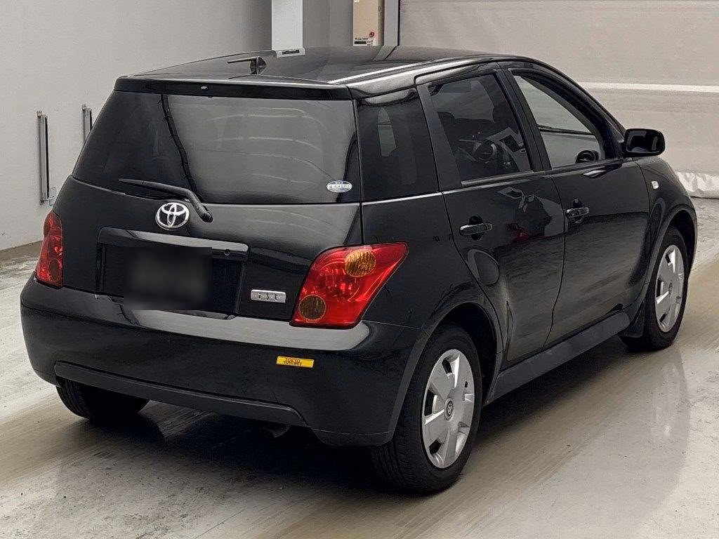 TOYOTA IST