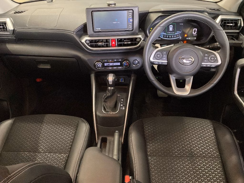 DAIHATSU ROCKY