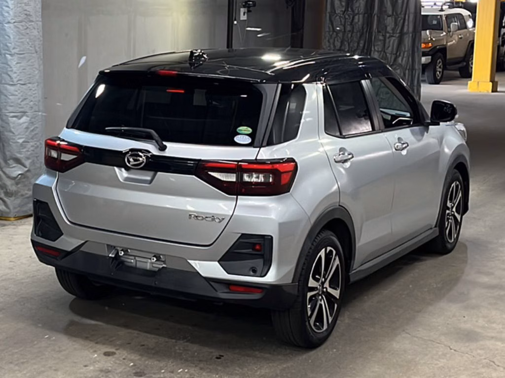 DAIHATSU ROCKY