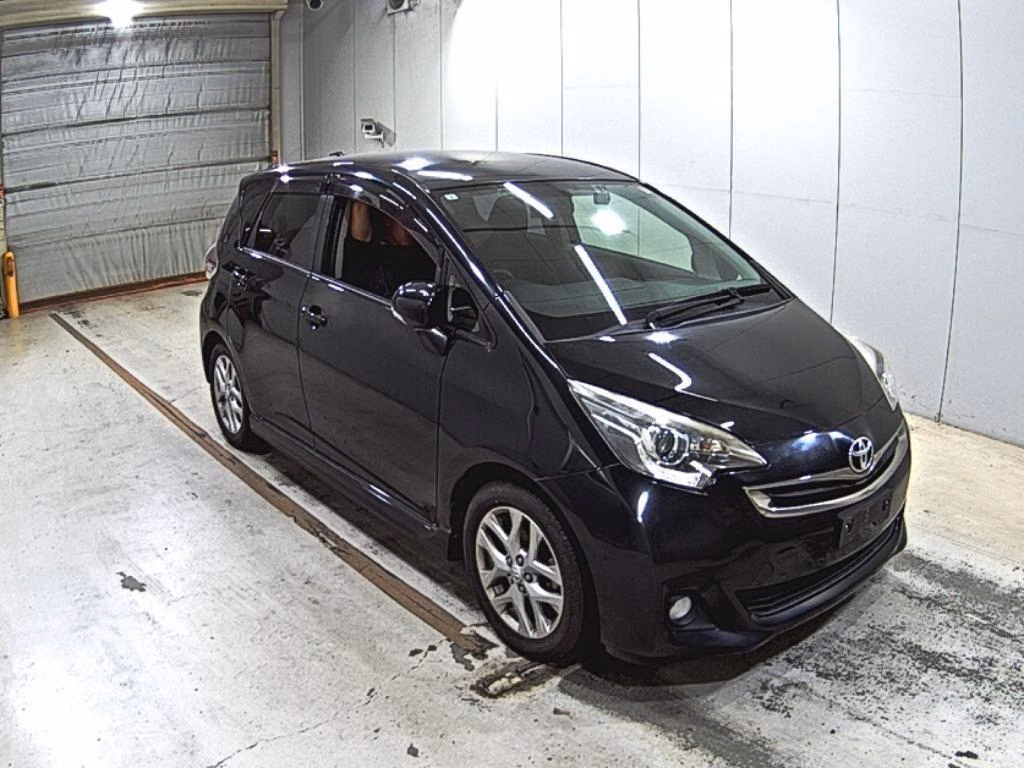 TOYOTA RACTIS
