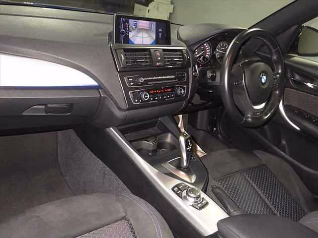 BMW 1-SERIES