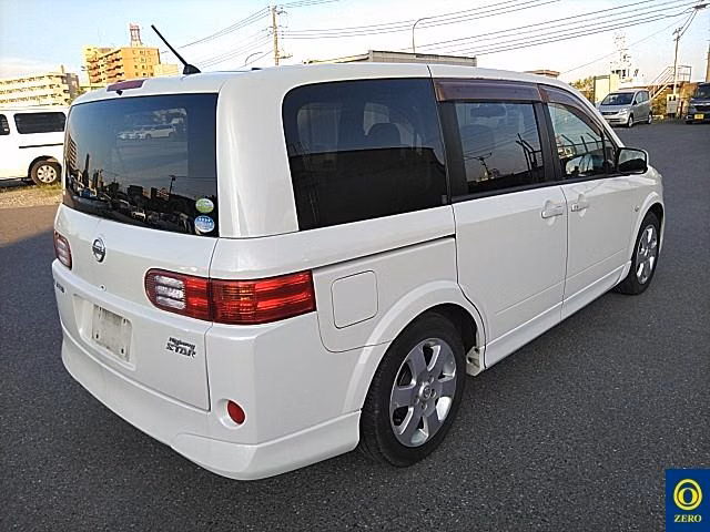 NISSAN LAFESTA
