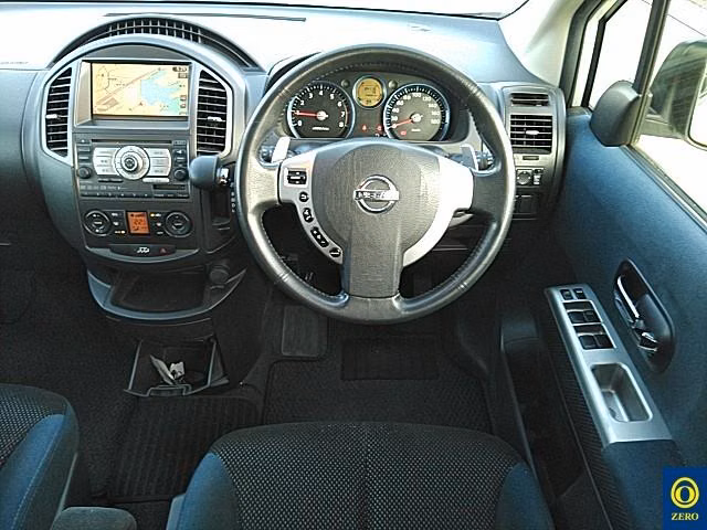 NISSAN LAFESTA