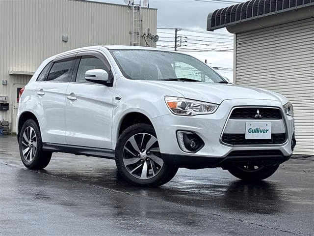 MITSUBISHI RVR