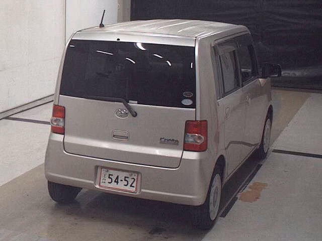 DAIHATSU MOVE CONTE