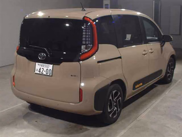 TOYOTA SIENTA