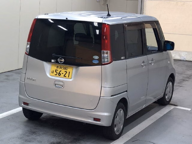 NISSAN ROOX