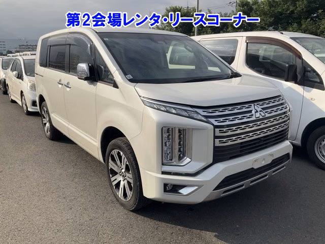 MITSUBISHI DELICA D:5