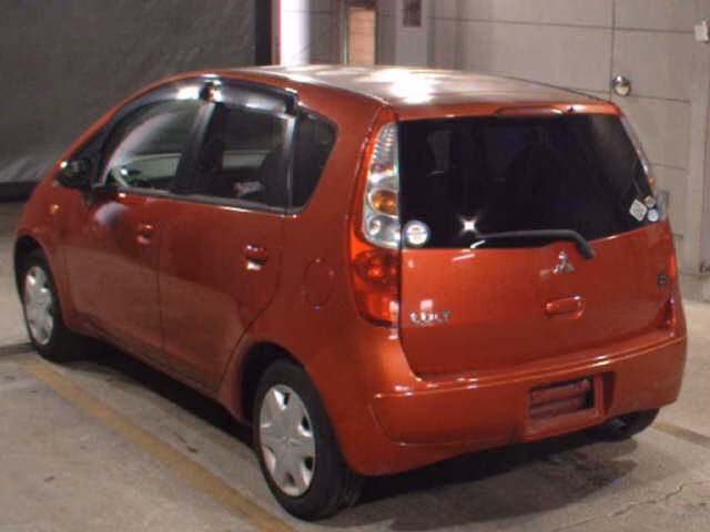 MITSUBISHI COLT