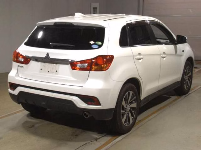MITSUBISHI RVR
