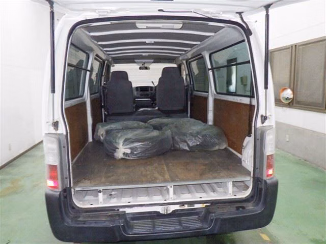 NISSAN CARAVAN