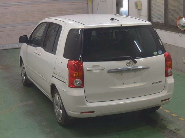TOYOTA RAUM