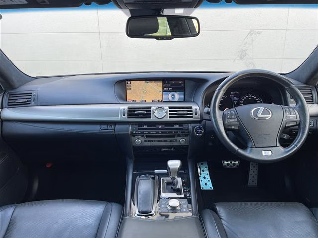 Lexus LS600h