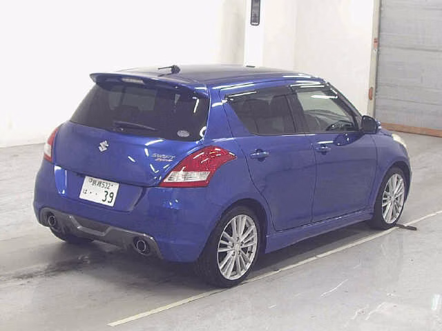 SUZUKI SWIFT