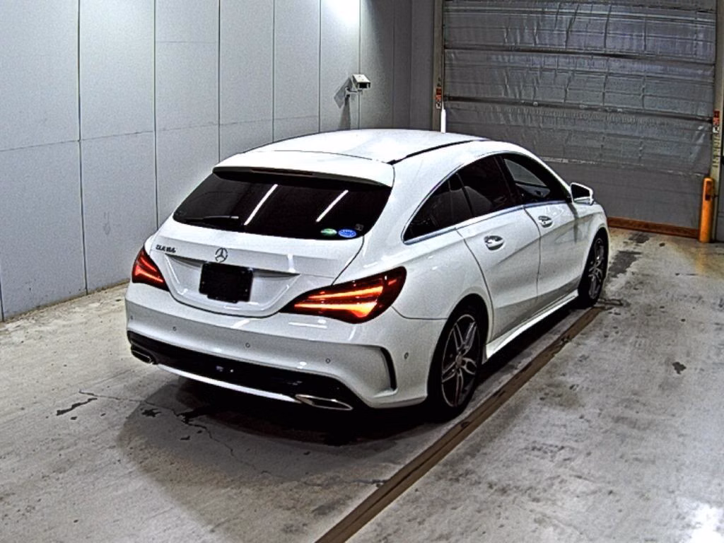MERCEDES-BENZ CLA-CLASS