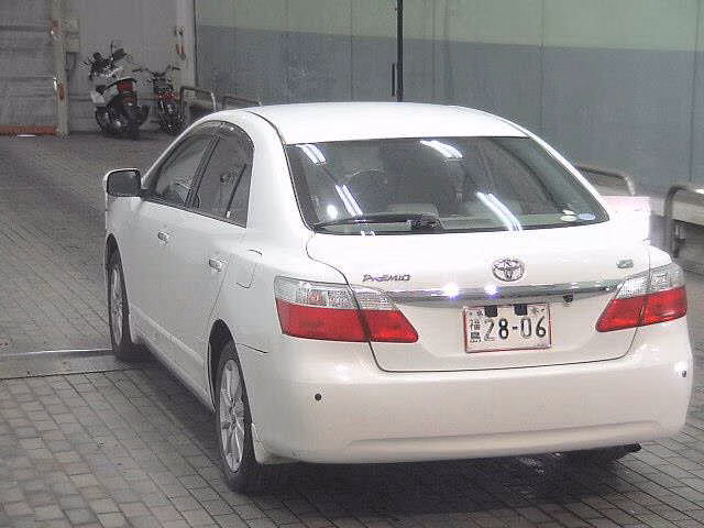 TOYOTA PREMIO