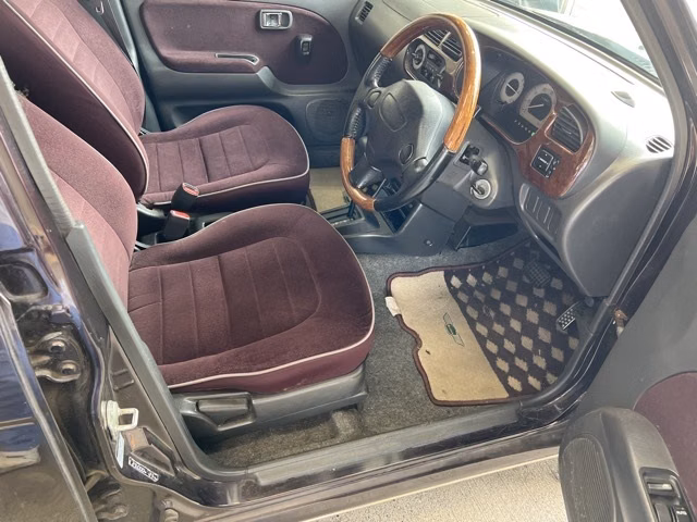 DAIHATSU MIRA GINO