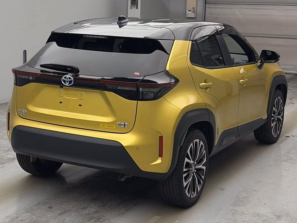 TOYOTA YARIS CROSS