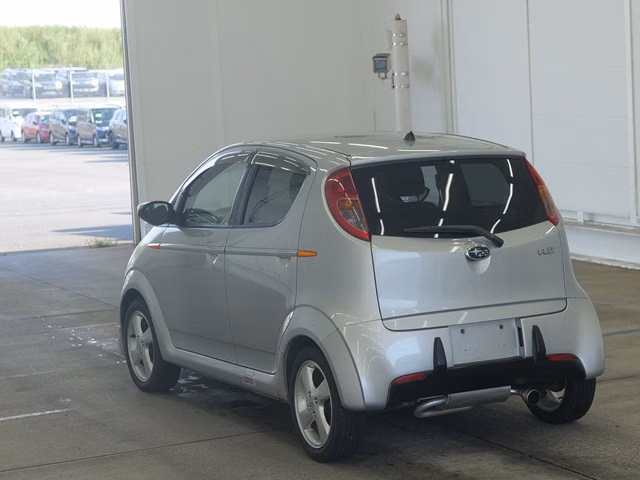 SUBARU R2