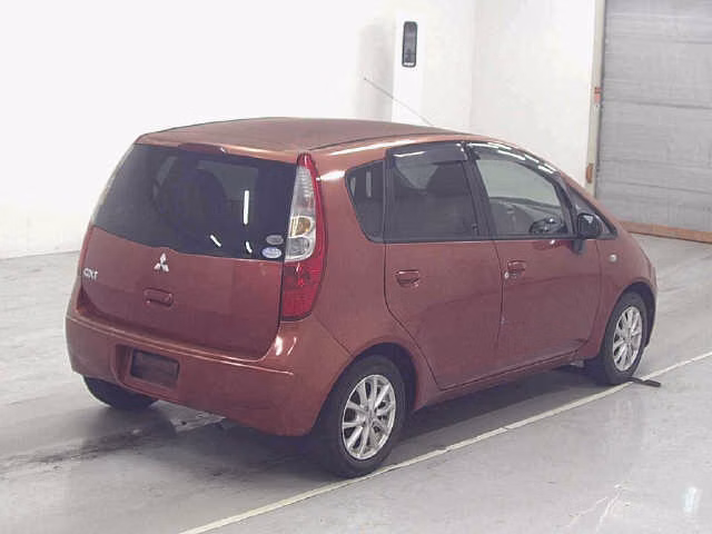 MITSUBISHI COLT