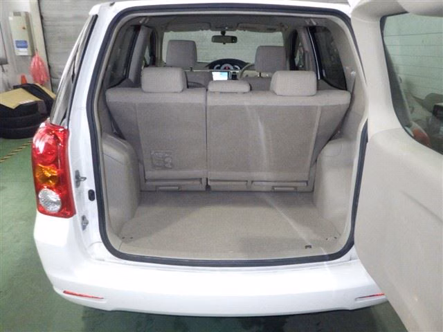 TOYOTA RAUM