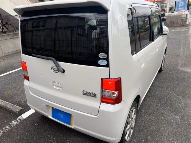 DAIHATSU MOVE CONTE