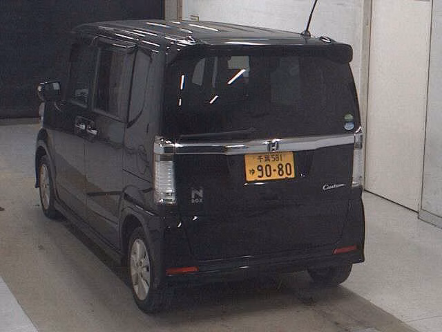 HONDA N-BOX