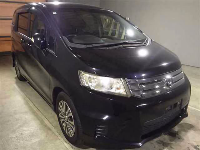 HONDA FREED SPIKE