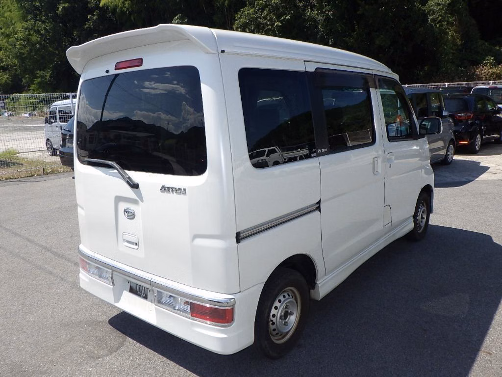 DAIHATSU ATRAI