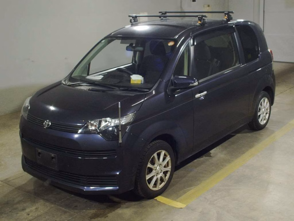 TOYOTA SPADE