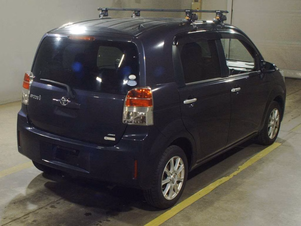 TOYOTA SPADE