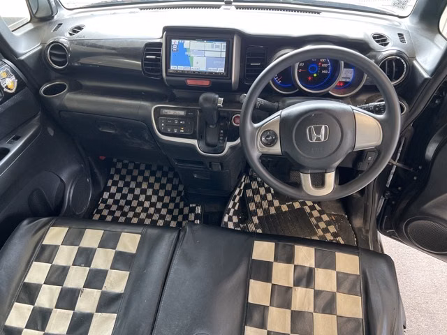HONDA N-BOX