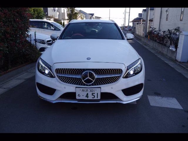 Mercedes-Benz C-Class