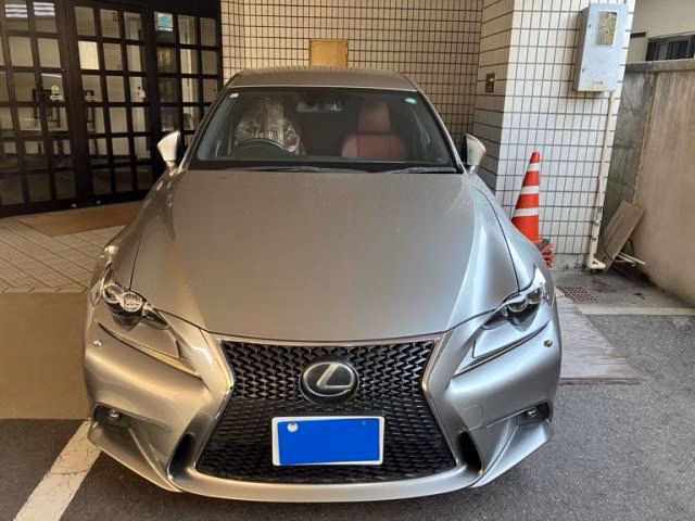 LEXUS IS300H