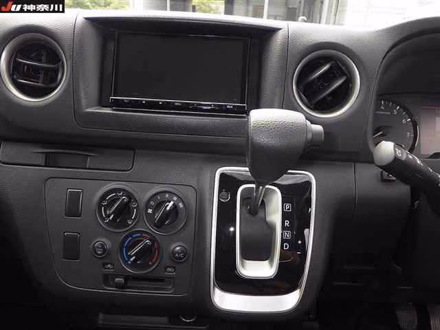 NISSAN CARAVAN