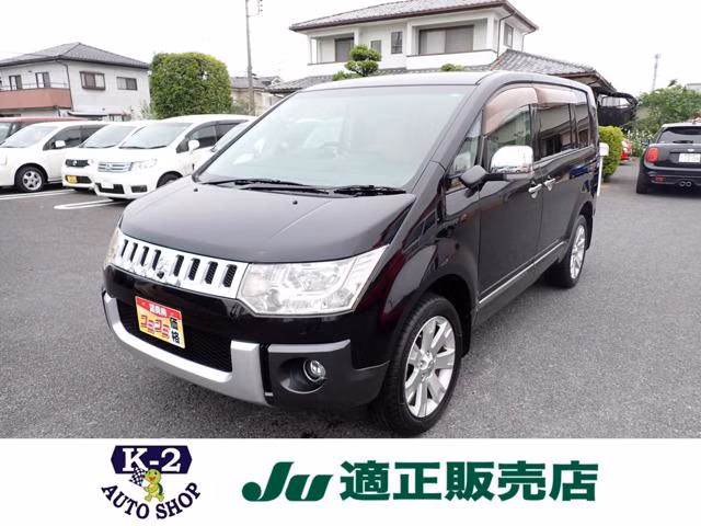 MITSUBISHI DELICA D:5