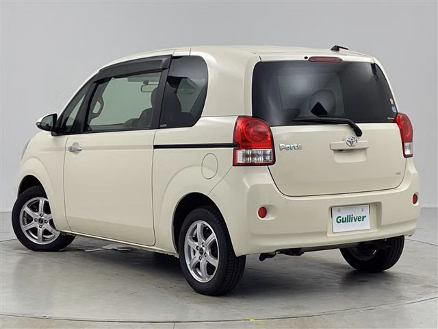 TOYOTA PORTE