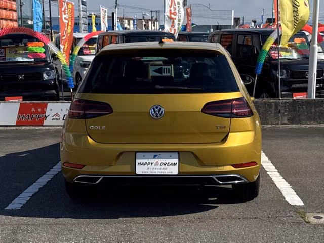 VOLKSWAGEN GOLF