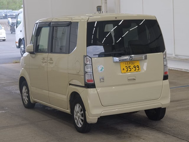 HONDA N-BOX