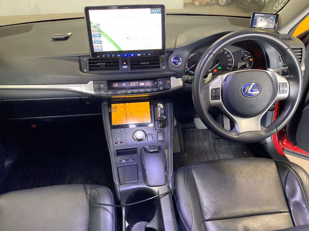 LEXUS CT200H