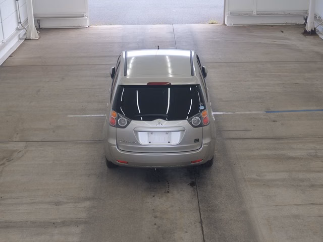 MITSUBISHI COLT PLUS