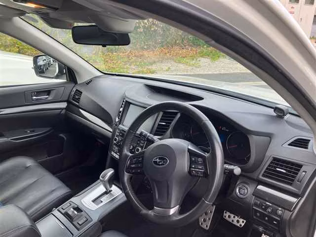SUBARU LEGACY